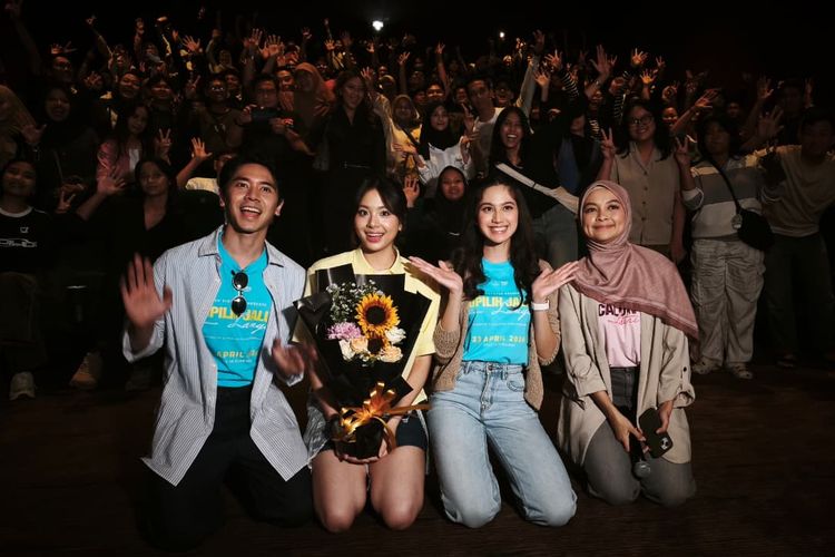 Main Film Kupilih Jalur Langit, Emir Mahira Percaya Perjodohan
