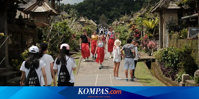 Risiko Besar Intai Pembukaan Pariwisata Indonesia