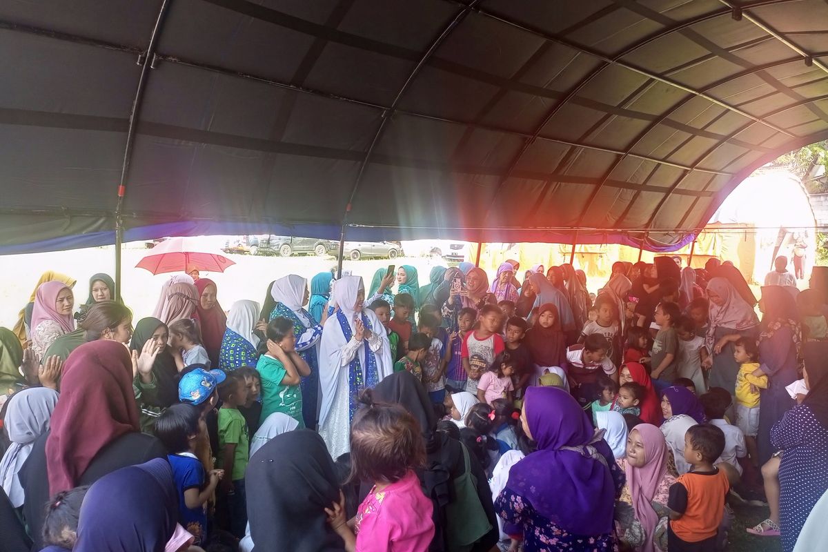 Kondisi posko bencana pergerakan tanah di Kampung Curug, Bojong Koneng, Kabupaten Bogor, Jawa Barat, Senin (19/9/2022).