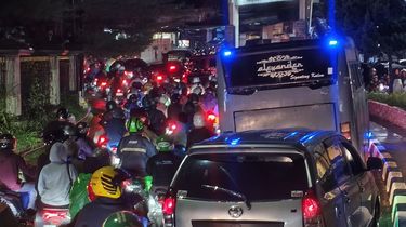 Puncak Arus Balik di Jalur Puncak Bogor, 41.800 Kendaraan Turun ke Jakarta