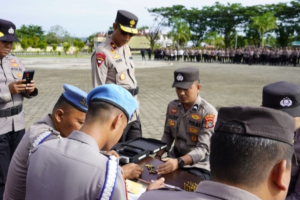 Wakapolda Papua Barat Pimpin Pengecekan Senjata Api Milik Personel Polda