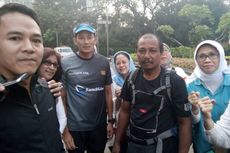 Sandiaga Sambut Pejalan Kaki dari Madiun yang Penuhi Nazarnya