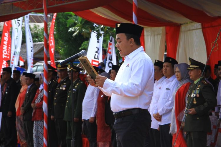 Upacara HUT Ke-74 Republik Indonesia di Lapangan Galung, Desa Harapan, Kecamatan Bontosikuyu, Kepulauan Selayar, Sabtu (17/8/2019).