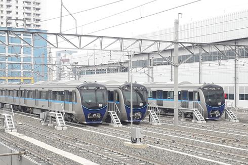 Melihat Interior Stasiun MRT Senayan...