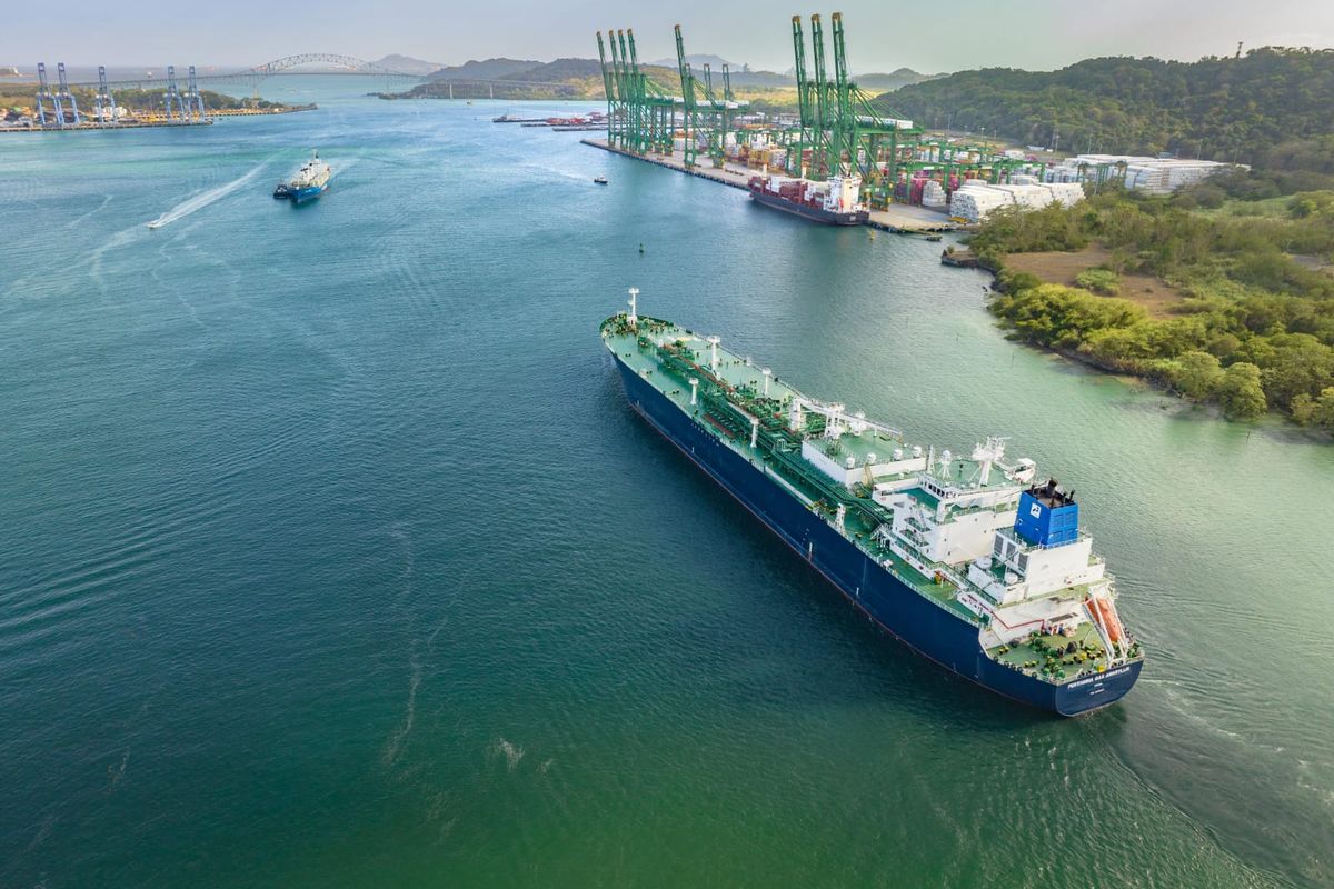 Salah satu kapal yang dimiliki PT Pertamina International Shipping (PIS).