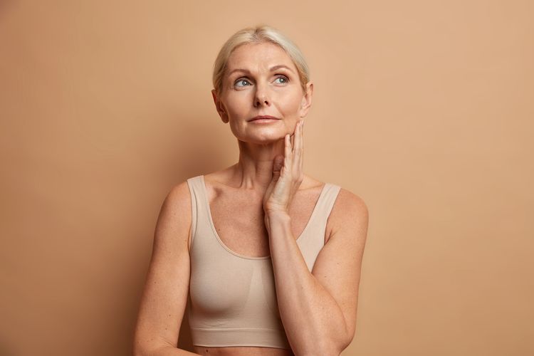 Jangan Tunggu Keriput, Kapan Waktu Tepat Perawatan Anti-Aging?