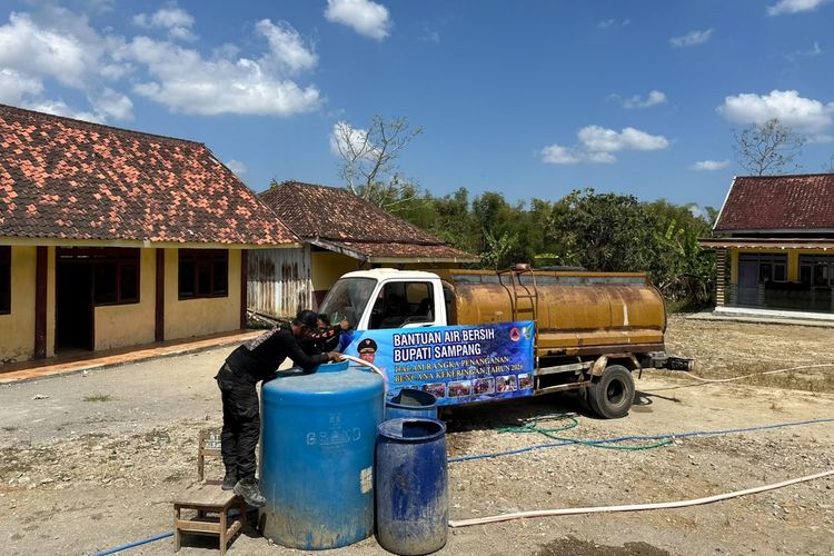Kekeringan di Sampang Meluas hingga 81 Desa, Anggaran Distribusi Air Ditambah 