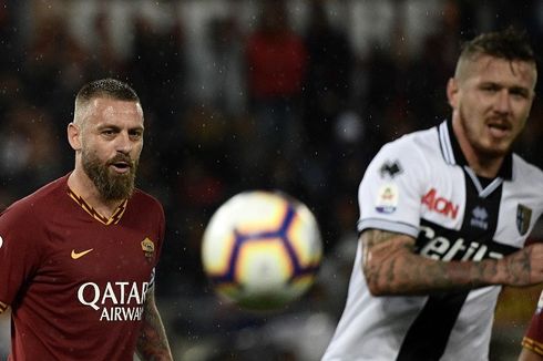 AS Roma Bantah Berita soal Friksi De Rossi dengan Totti