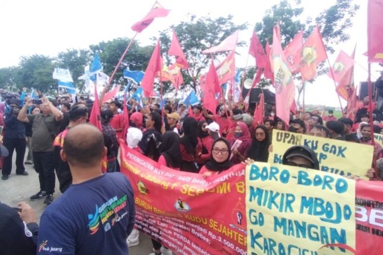 Aksi May Day di Brebes, Buruh Tuntut UMK RP 3,5 Juta Per Bulan 