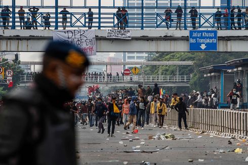 Menanti Sikap Tegas Pemerintah Ungkap Penunggang Demo UU Cipta Kerja yang Berujung Ricuh