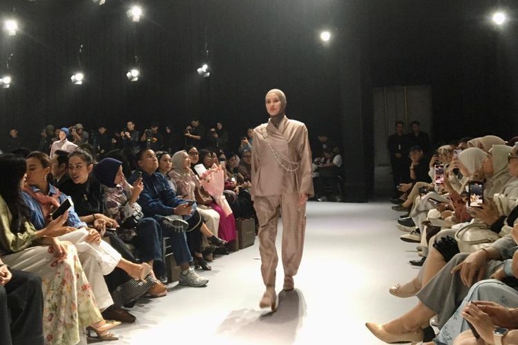 Fashion Soiree yang diadakan oleh RiaMiranda, di The Langham Jakarta, Rabu (22/10/2025).