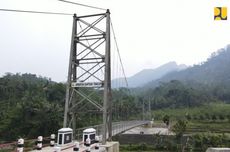 Jatim Punya Jembatan Gantung Terbanyak di Indonesia