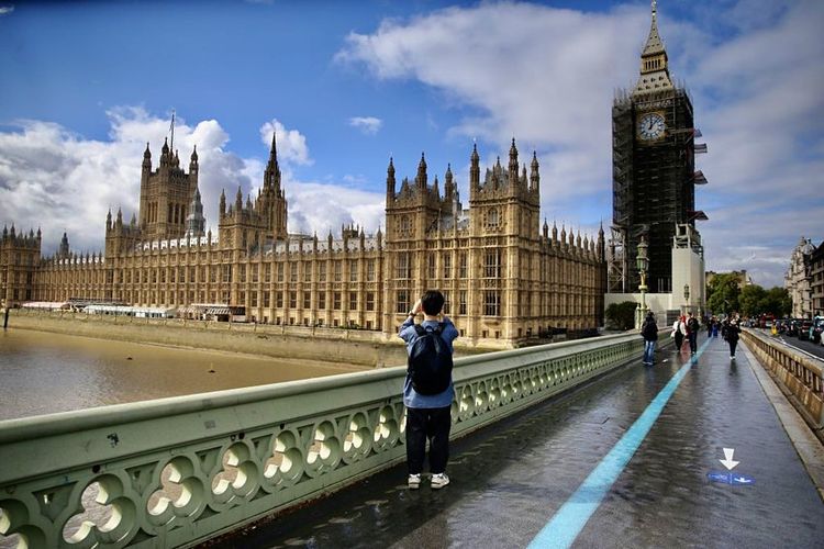 Tampilan baru Big Ben di Kota London, Inggris.
