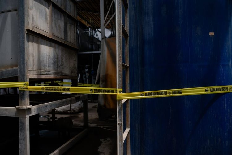 Boiler PT Panca Kraft Pratama (PT PKP), Karawaci, Tangerang, Banten disegel karena cemari udara. 