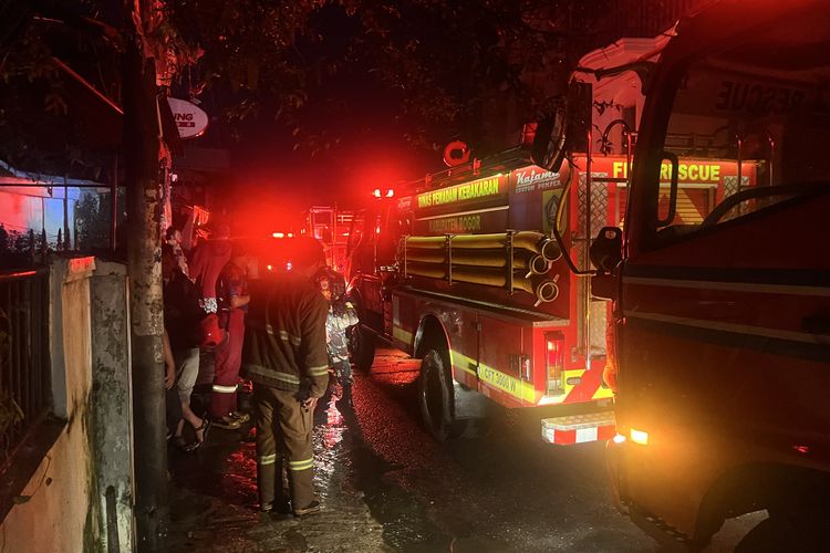 Kebakaran hanguskan enam kios di Jalan Sedane, Kelurahan Empang, Kecamatan Bogor Selatan, Kota Bogor, pada Selasa (20/2/2024).
