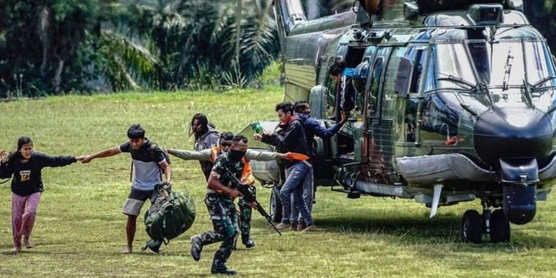 Sembilan dari 10 pekerja medis yang terjebak dalam kisruh di Kiwirok, Pegunungan Bintang, selamat. Sebagian dari mereka dievakuasi ke Jayapura beberapa hari setelah kejadian.