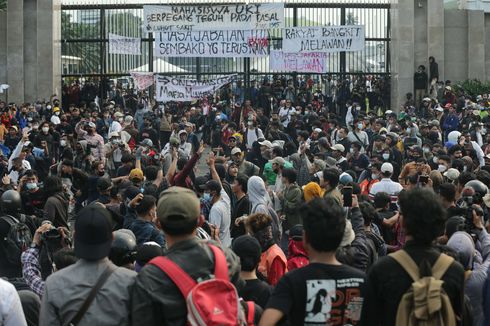 Demo 21 April, Mahasiswa Tuntut Pemerintah Turunkan Harga Bahan Pokok