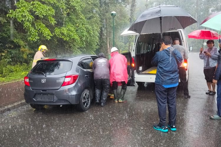 Perwira TNI Tewas dalam Mobil di Mimika, Ada Luka Tembak
