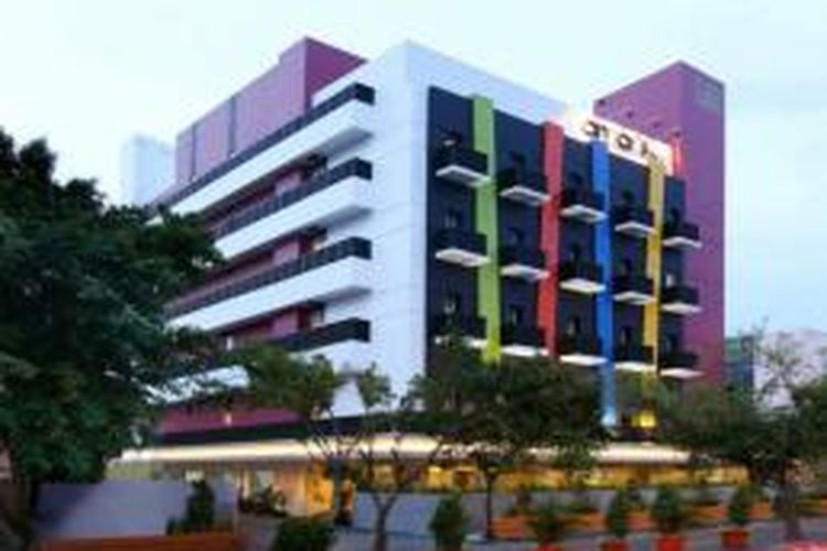 Tingkat hunian hotel di Jakarta anjlok 11,5 persen selama enam bulan pertama 2013.