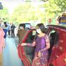 Hindari Kerumunan, SMA di Tangsel Gelar Wisuda Drive Thru untuk Anak Didiknya