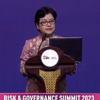 Ketua Dewan Audit OJK Sophia Wattimena dalam Risk and Governance Summit 2023, Kamis (30/11/2023).