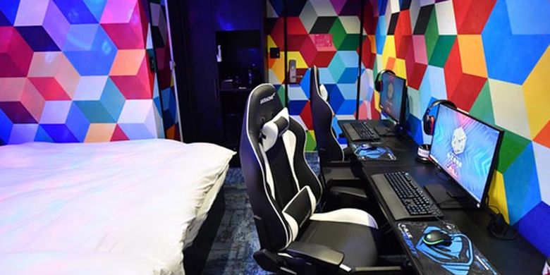 Hotel Ini Sediakan 71 Pc Gaming Dengan Spesifikasi Tinggi Untuk Gamer