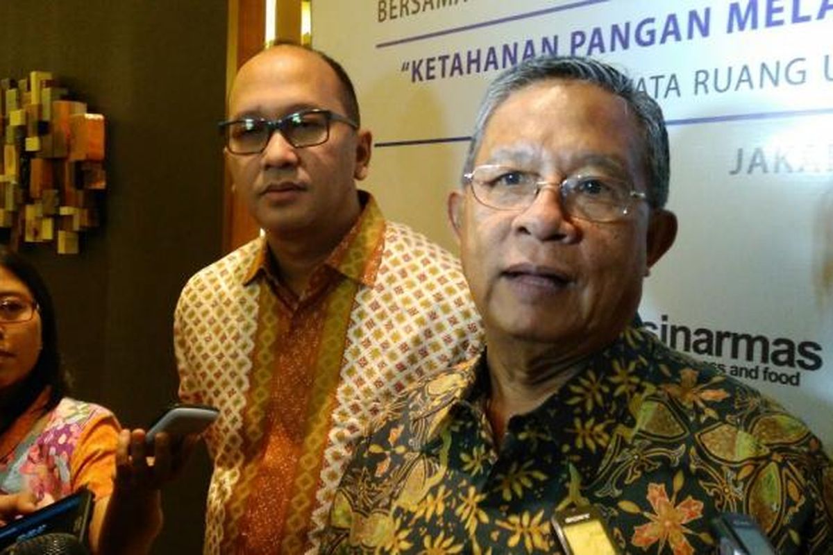 Menteri Koordinator Bidang Perekonomian Darmin Nasution dalam acara Rakornas Kadin di Hotel Pullman Jakarta, Senin (28/11/2016).