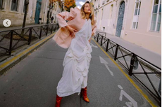 Pamerkan 23 Looks di Paris Fashion Week 2022, Sean Sheila Gali Inspirasi dari Film Annihilation