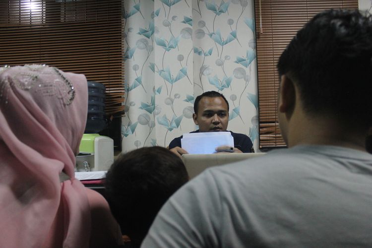 Korban dugaan penipuan sebuah wedding organizer di Cianjur melaporkan pemilik WO tersebut ke Sat Reskrim Polres Cianjur, MInggu (16/2/2020) malam.