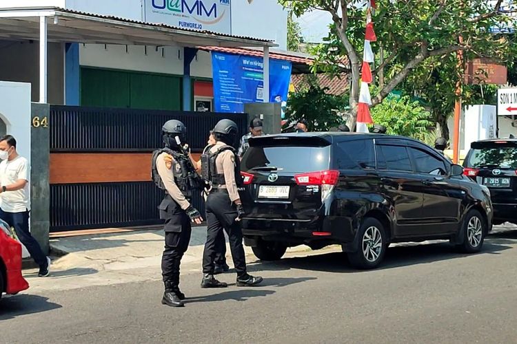Sosok Lilik, Tersangka Kasus OTT Bupati Pemalang yang Rumahnya Digeledah KPK