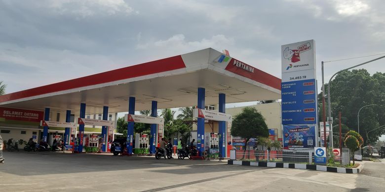 Ilustrasi harga BBM Pertamina. Harga BBM hari ini. Harga BBM Pertamina terbaru.
