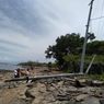 Jalan Rusak dan Tiang Listrik Roboh akibat Abrasi di Sumbawa