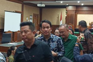 Hakim Cecar Komunikasi Nadiem dan Pihak Gojek Saat Jabat Menteri