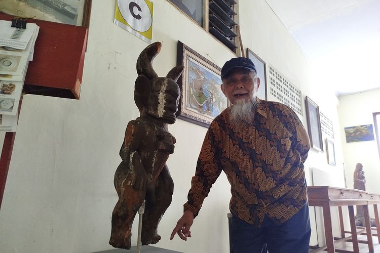 63 Tahun Menjaga Jejak Sejarah Blambangan: Pengabdian Thomas Racharto untuk Generasi Penerus