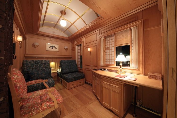 Seven Stars, kereta tidur mewah pertama di Jepang.