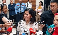 Bahas Pertahanan Negara, Komisi 1 DPR Akan Rapat dengan Menhan Prabowo