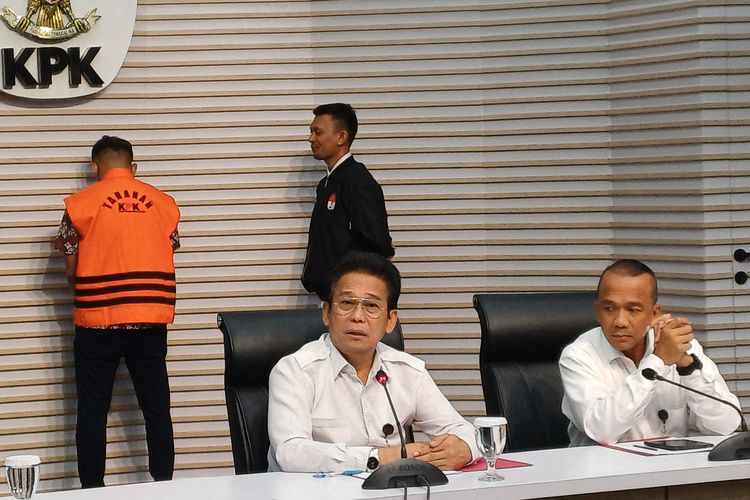 Wakil Ketua Komisi Pemberantasan Korupsi (KPK) Johanis Tanak dalam konferensi pers di KPK Senin (6/11/2023) menyebut, alasan FIrli Bahuri tidak bisa memenuhi pemeriksaan di Polda Metro Jaya besok, Selasa (7/11/2023) bukan mengada-ada.