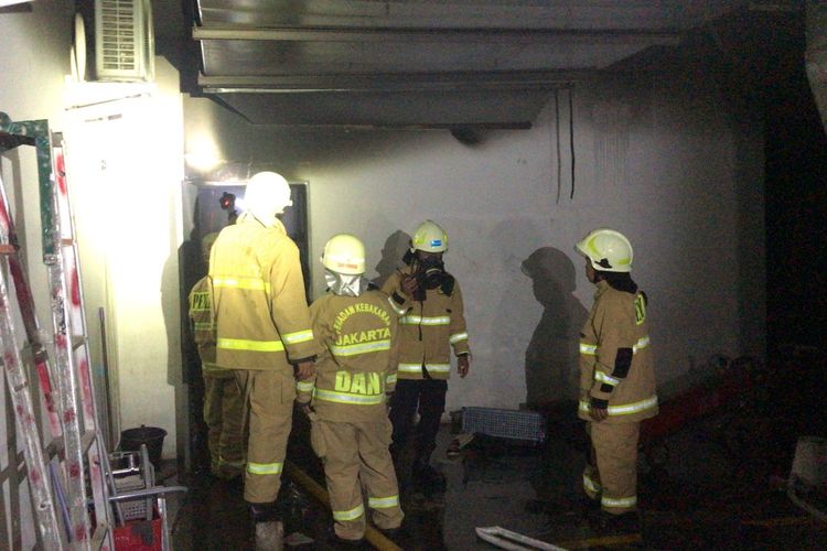 Foto : Basement Apartemen di Setiabudi Kebakaran, Penghuni Sebut Alarm