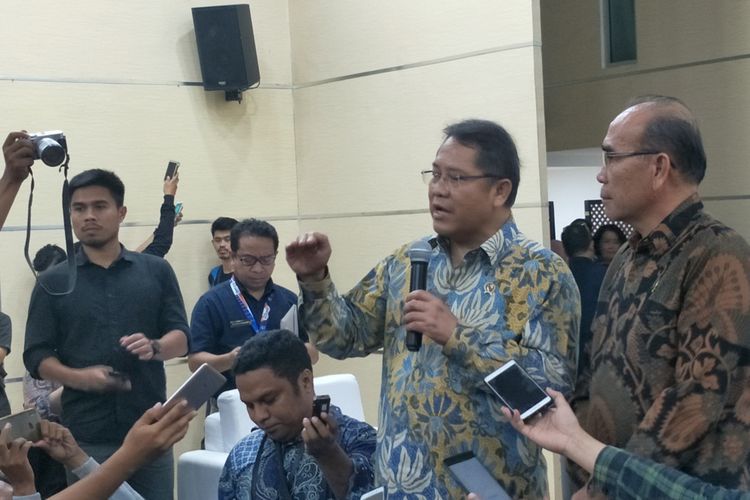 Menteri Komunikasi dan Informatika (Menkominfo) Rudiantara saat memberikan keterangan di Gedung Kemenkominfo, Jakarta Pusat, Selasa (3/9/2019).  