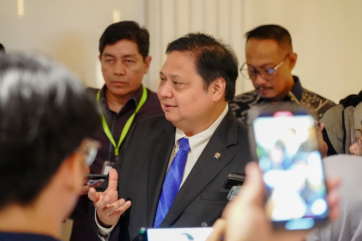 Menteri Koordinator Bidang Perekonomian Airlangga Hartarto dalam 2nd Ministerial Meeting AZEC, di Jakarta, Rabu (21/8/2024).