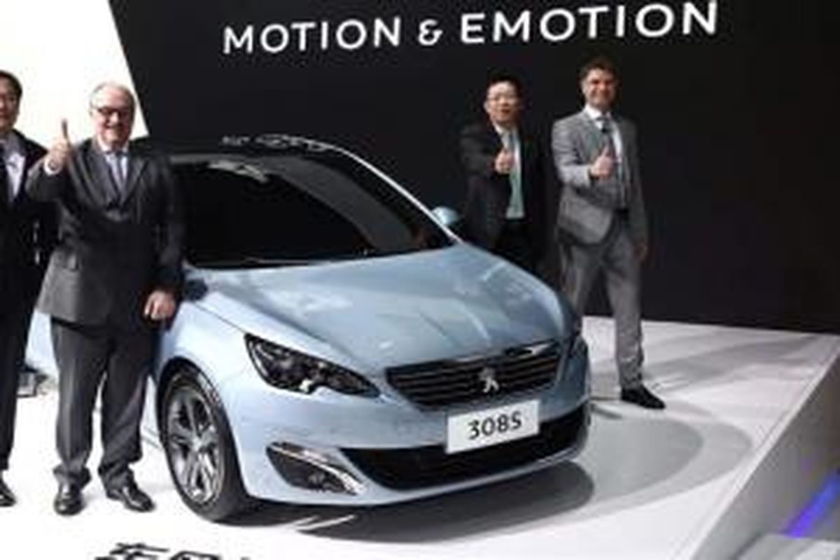 Peugeot 308S merupakan versi hatcback dari 308 sedan.