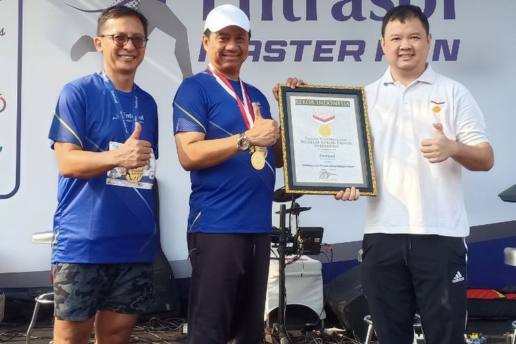 MURI menganugerahkan Entrasol Master Run 2023 sebagai ?Perlombaan Lari Pertama Khusus Kategori Master di Indonesia?. 