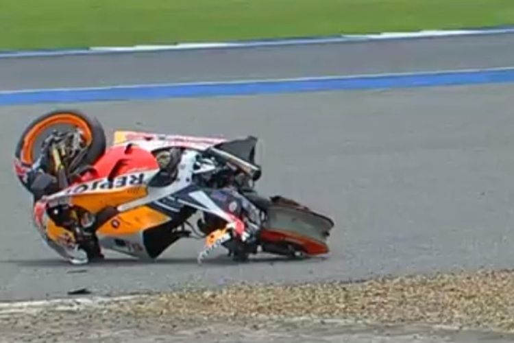 Marc Marquez alami kecelakaan di MotoGP Thailand