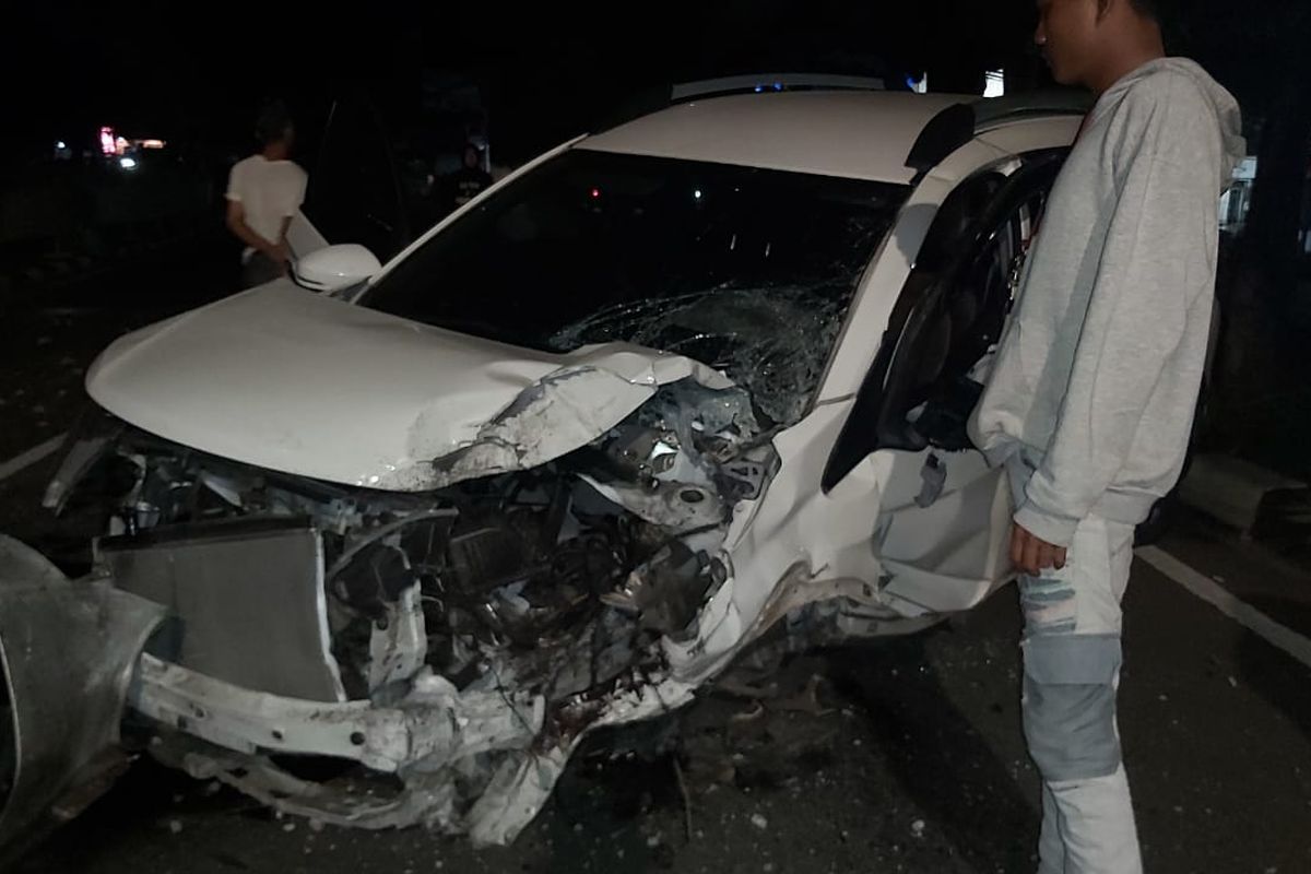 Kecelakaan tunggal terjadi di Jalan Prof. Dr. Soepomo, Tebet Barat, Tebet, Jakarta Selatan pada Rabu (26/5/2021) pukul 02.00 WIB.