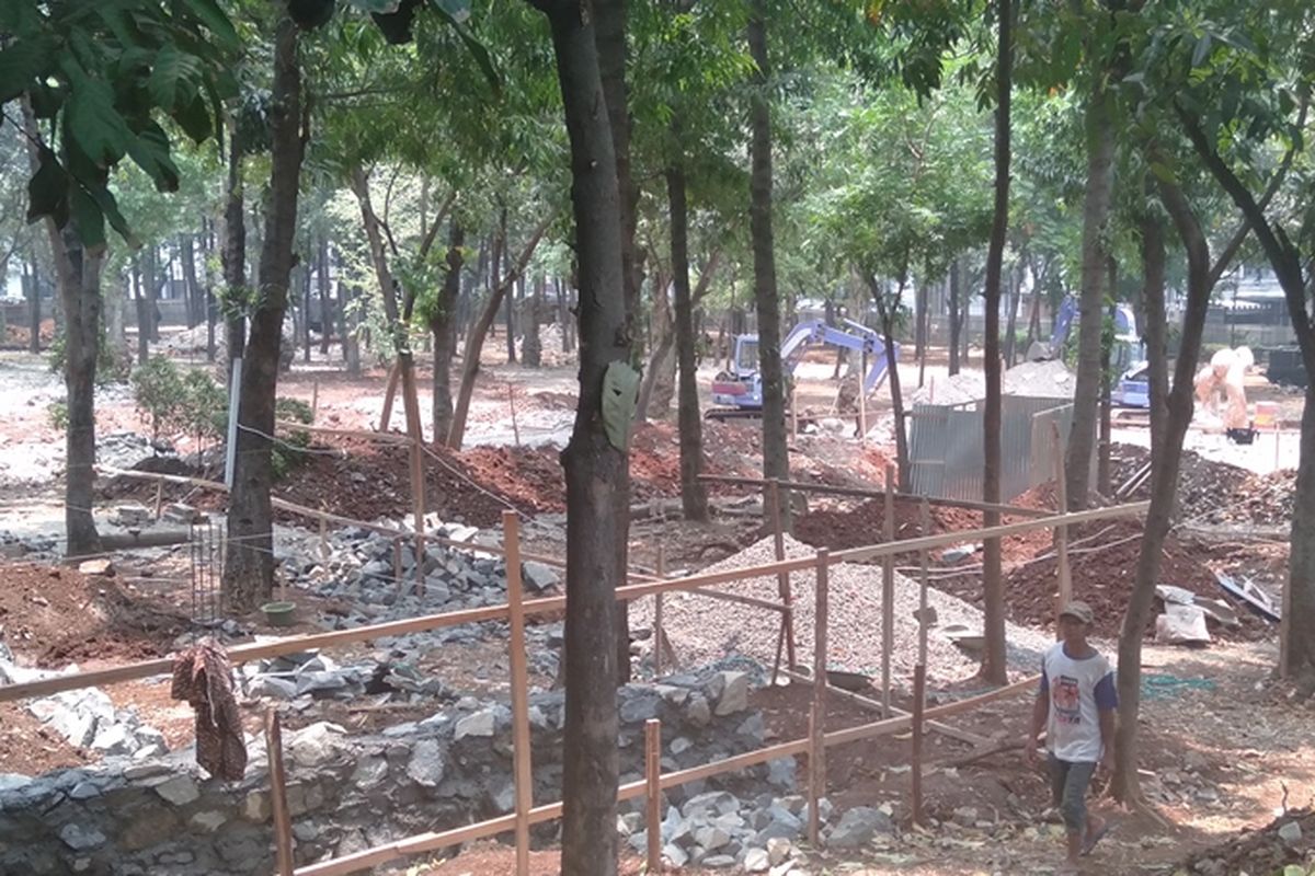Taman Puring, Kebayoran Baru, Jakarta Selatan sedang dalam proses pembongkaran, Kamis (2/10/2019).