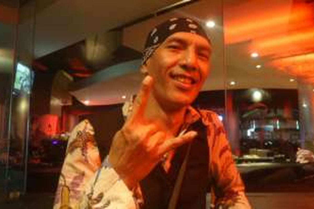 Yuke Sampurna diabadikan dalam sebuah acara amal di Rolling Stone Cafe, Ampera Raya, Jakarta Selatan, Senin (26/9/2016).