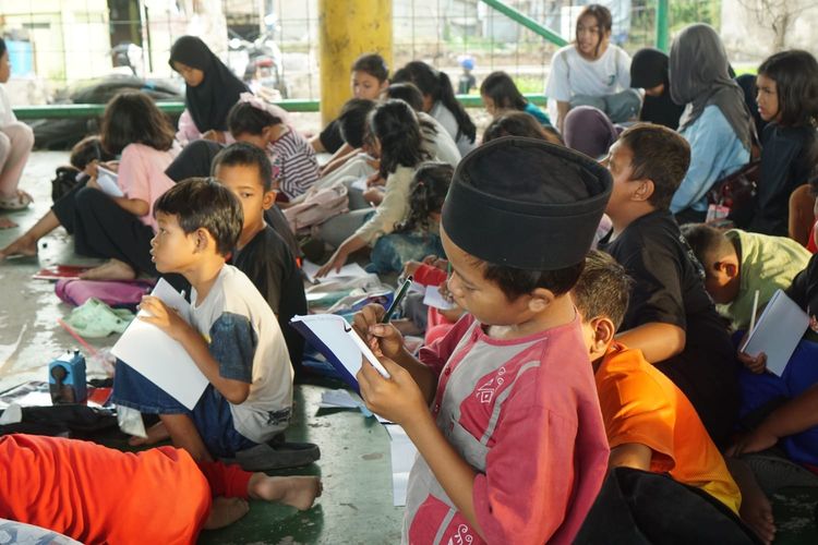 Ruang Publik di Pesisir Jakarta: Hidup Berkat Warga, Terbentur Keterbatasan Lahan