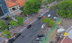 Pedestrian Beton Berpori, Upaya Semarang Jadi Green City