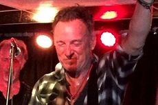 Lirik dan Chord Lagu Two Hearts - Bruce Springsteen