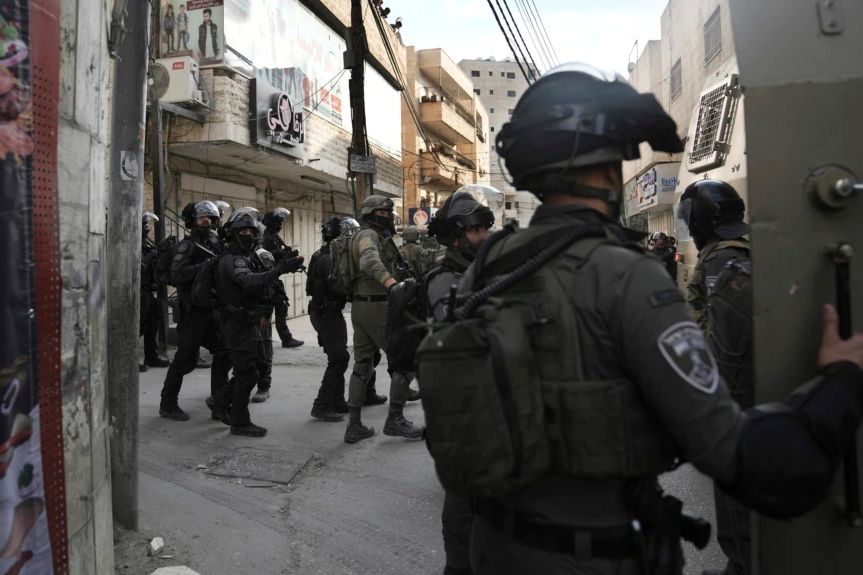 Israel Segel Rumah Keluarga Pelaku Penembakan di Sinagoge Yerusalem